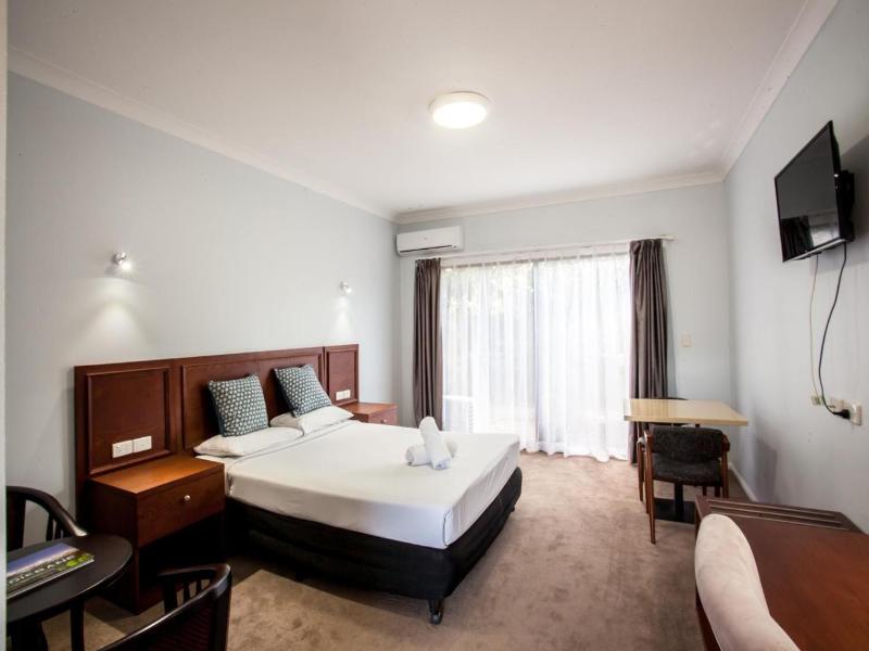 Springwood Motor Inn image