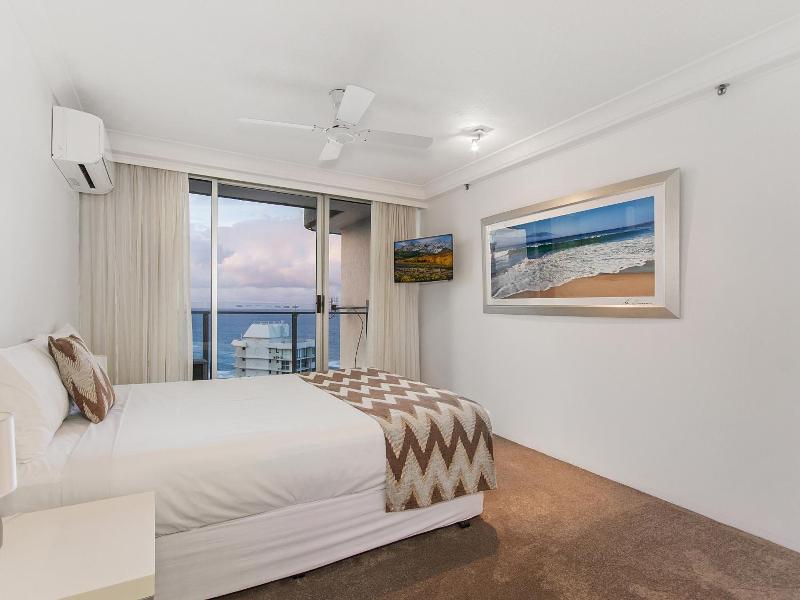Sunbird Beach Resort image