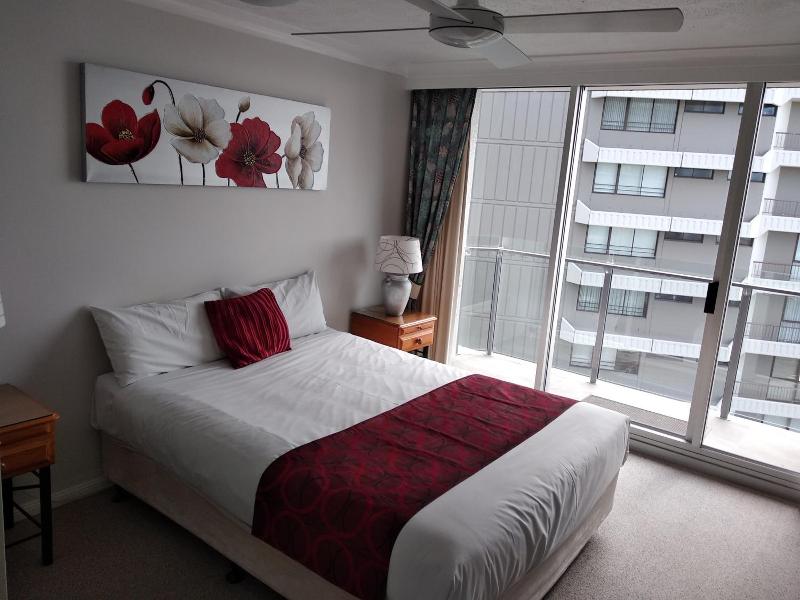 Sunbird Beach Resort image