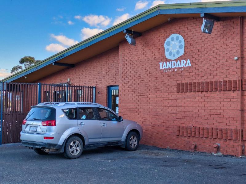 Tandara Hotel Motel
