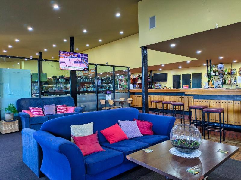 Tandara Hotel Motel image