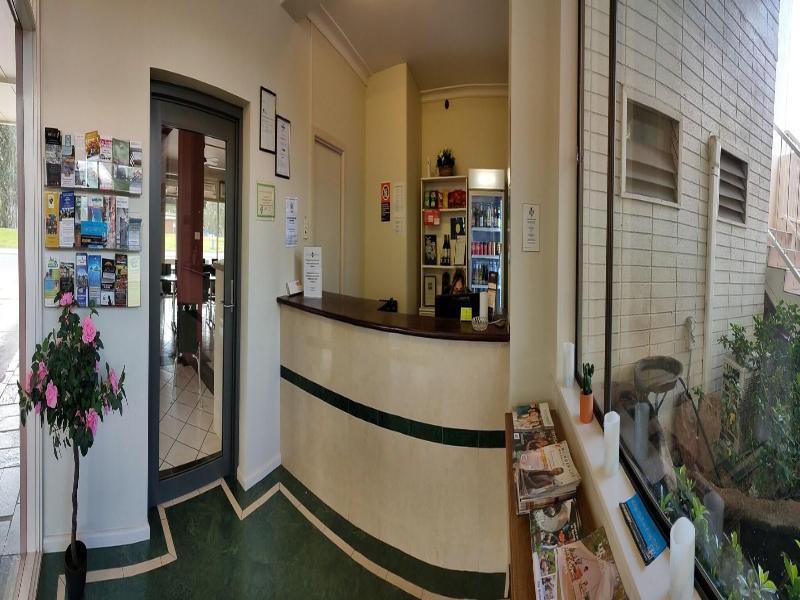 Hume Inn Motel