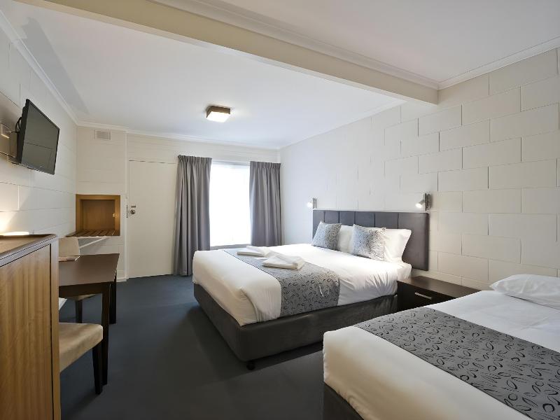 Victor Harbor City Inn image