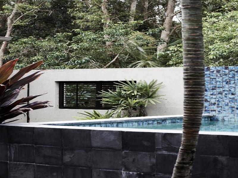 The Villas of Byron image