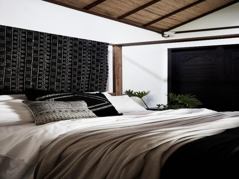 The Villas of Byron image