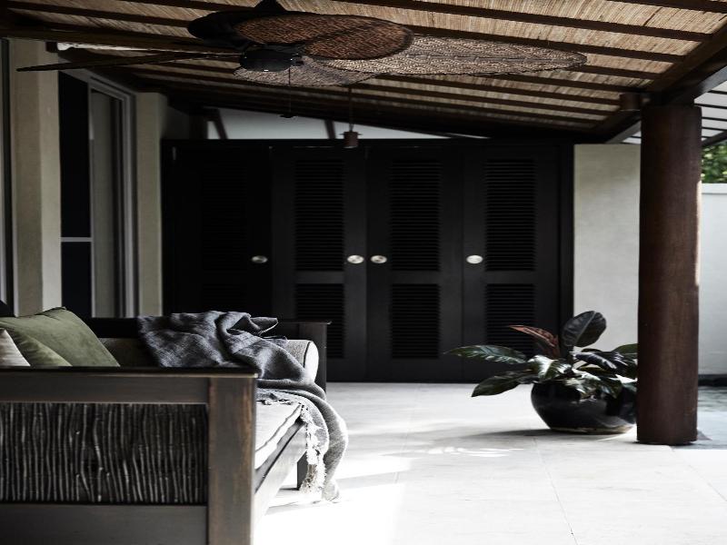 The Villas of Byron image