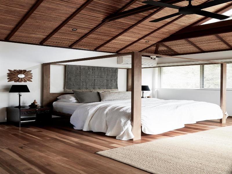 The Villas of Byron image