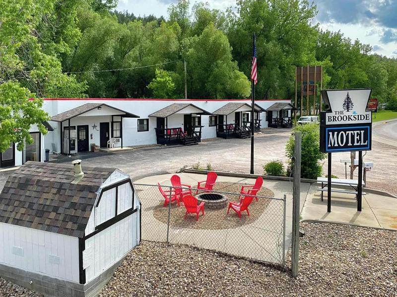 Brookside Motel