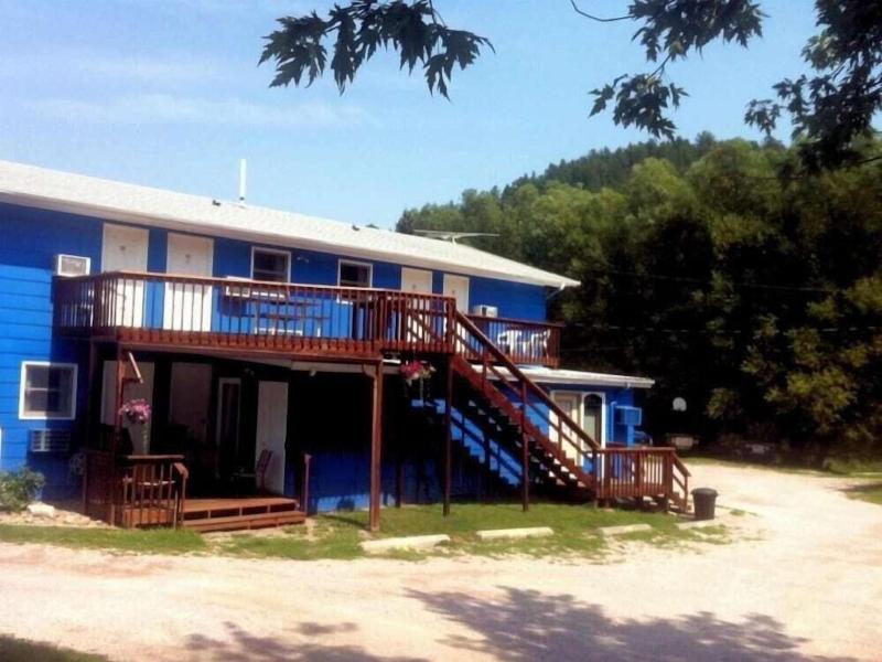 Brookside Motel