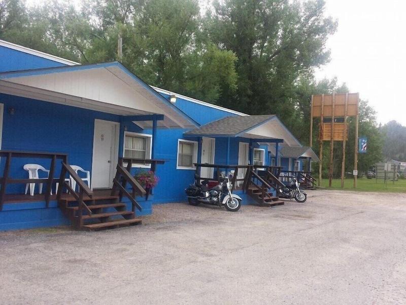 Brookside Motel