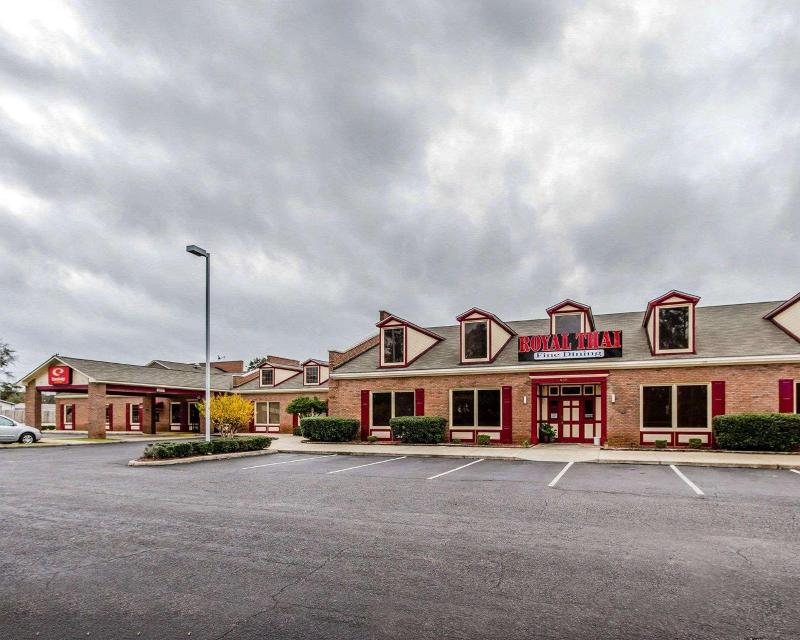 Econo Lodge Inn & Suites Enterprise image