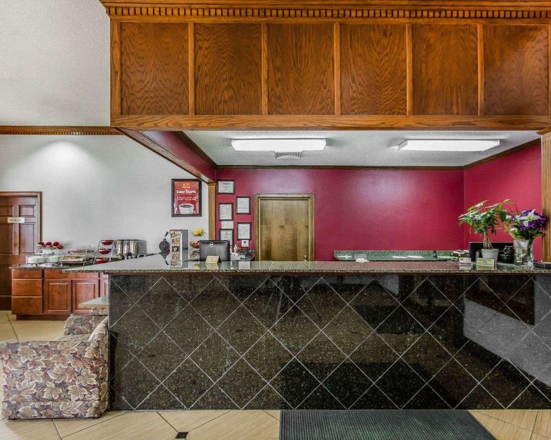 Econo Lodge Inn & Suites Enterprise image
