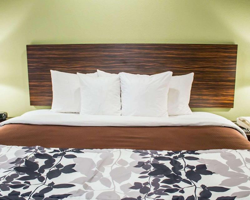 Sleep Inn Summersville Lake image 5