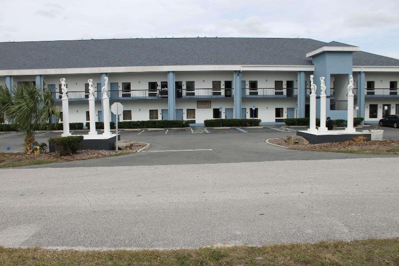 Quality Inn Weeki Wachee - Spring Hill image