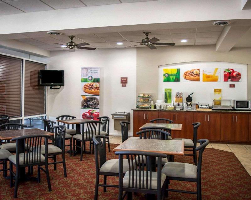 Quality Inn Weeki Wachee - Spring Hill image
