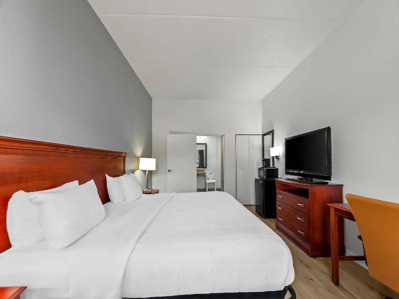 Quality Inn Weeki Wachee - Spring Hill image