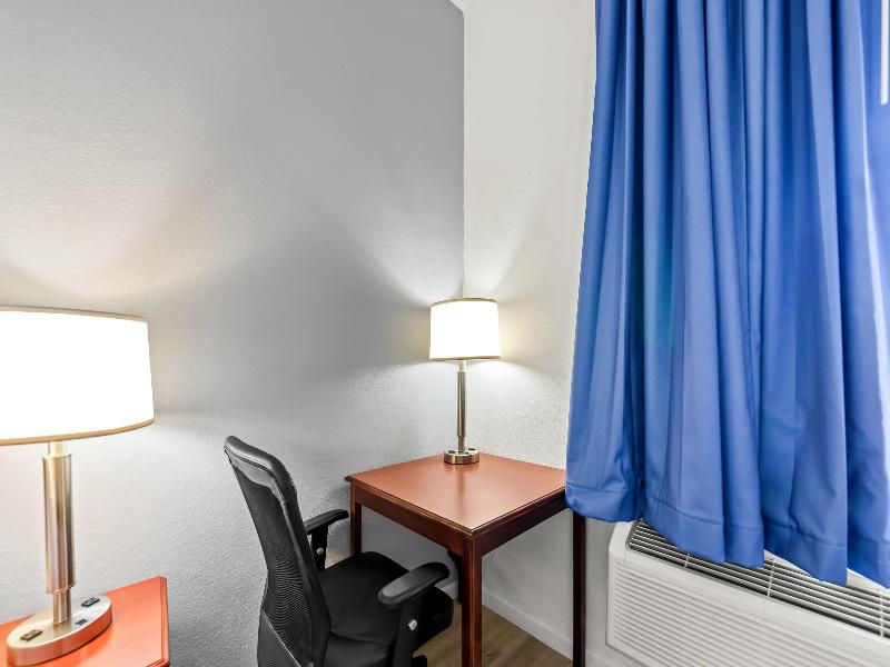 Quality Inn Weeki Wachee - Spring Hill image