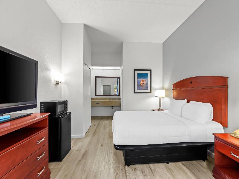 Quality Inn Weeki Wachee - Spring Hill image