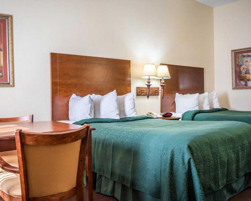 Quality Inn Weeki Wachee - Spring Hill image