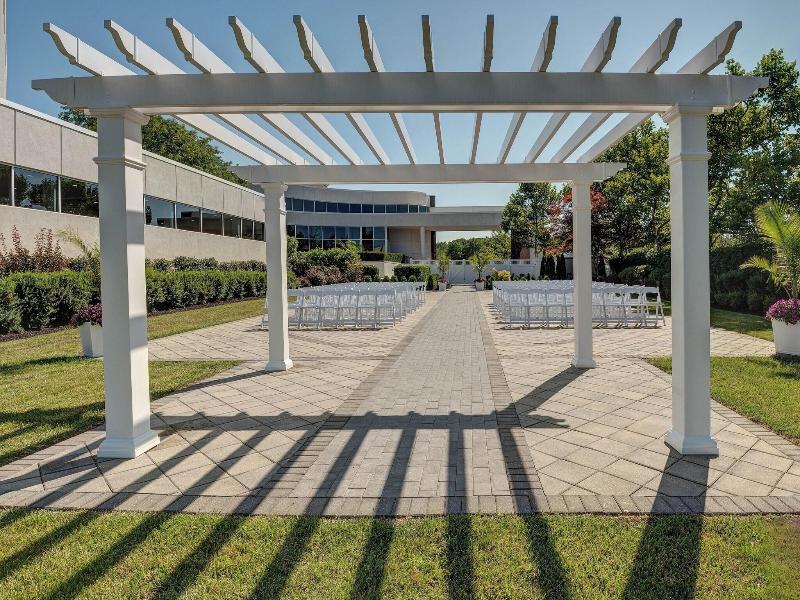 Sheraton Eatontown Hotel image
