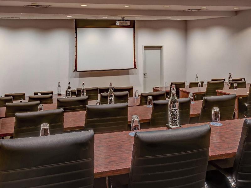 Sheraton Eatontown Hotel image