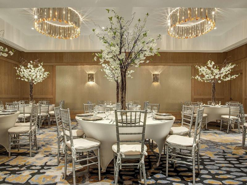 Sheraton Eatontown Hotel image