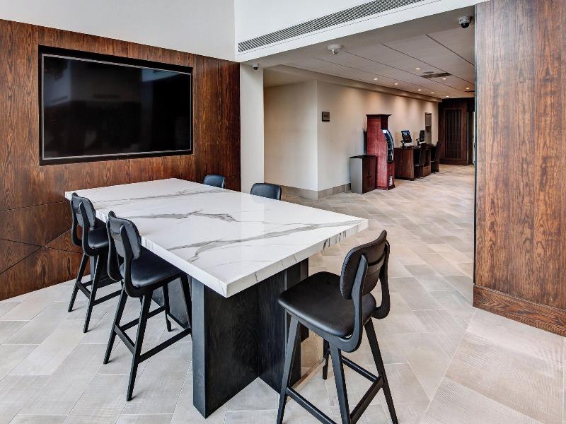Sheraton Eatontown Hotel image