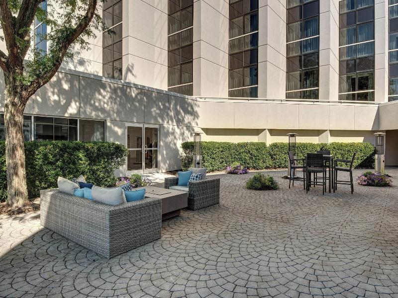 Sheraton Eatontown Hotel image