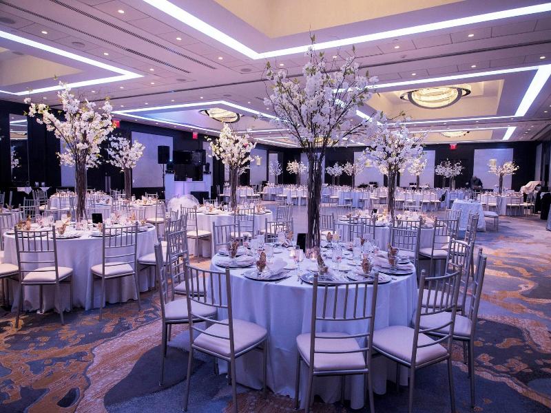 Sheraton Eatontown Hotel image