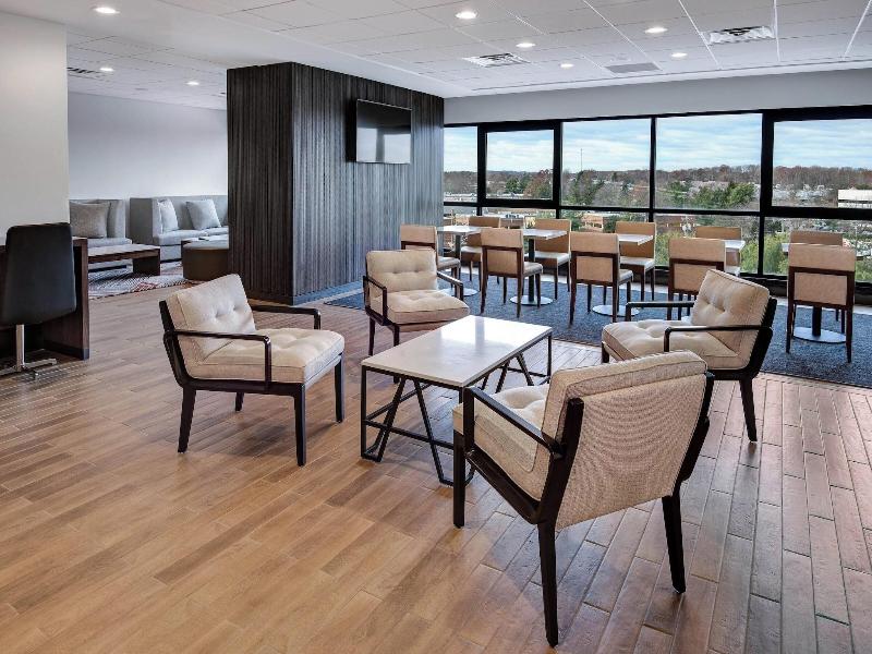 Sheraton Eatontown Hotel image