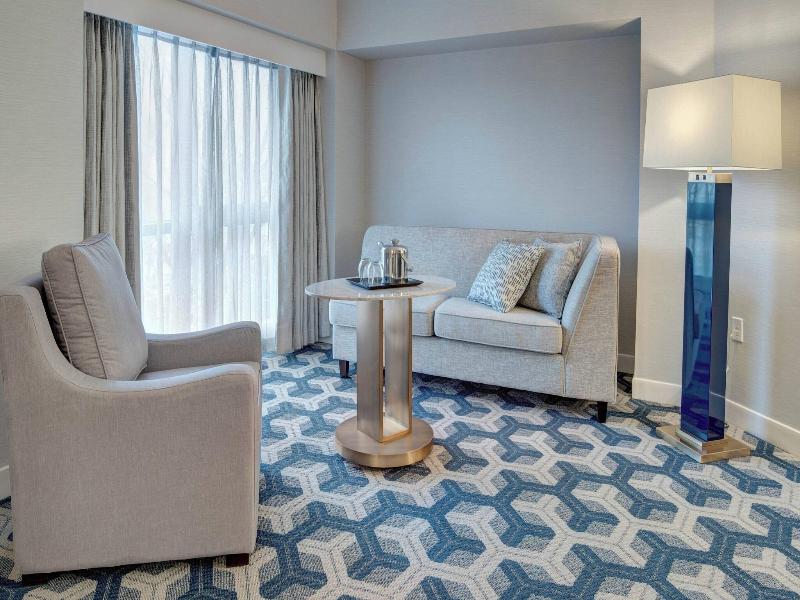 Sheraton Eatontown Hotel image