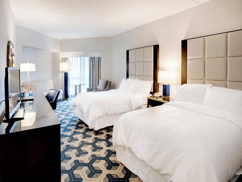 Sheraton Eatontown Hotel image