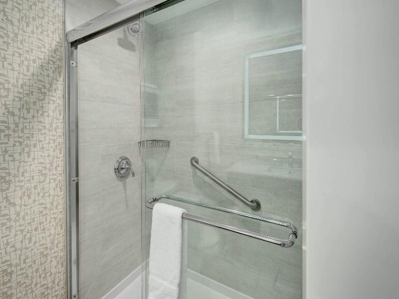 Sheraton Eatontown Hotel image
