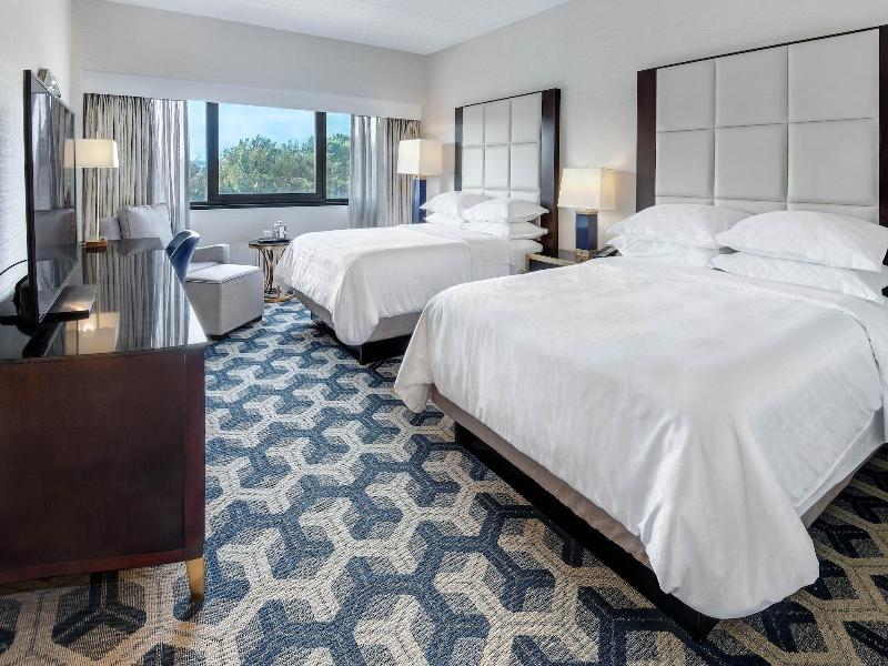 Sheraton Eatontown Hotel image