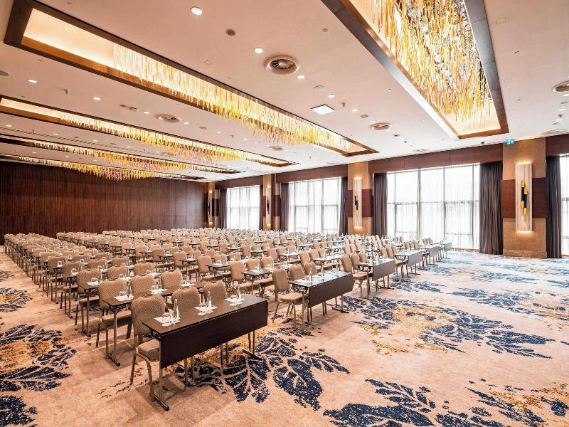 Sheraton Grand Istanbul Atasehir Hotel image