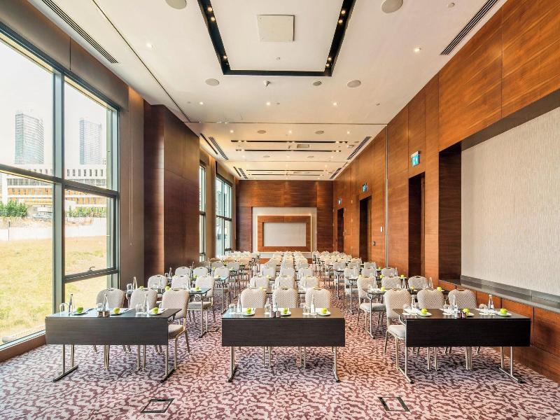 Sheraton Grand Istanbul Atasehir Hotel image