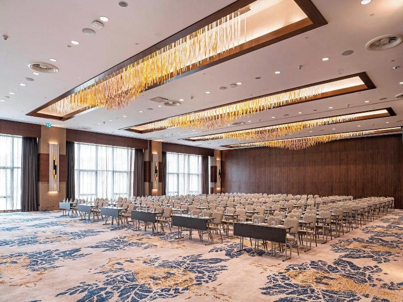 Sheraton Grand Istanbul Atasehir Hotel image