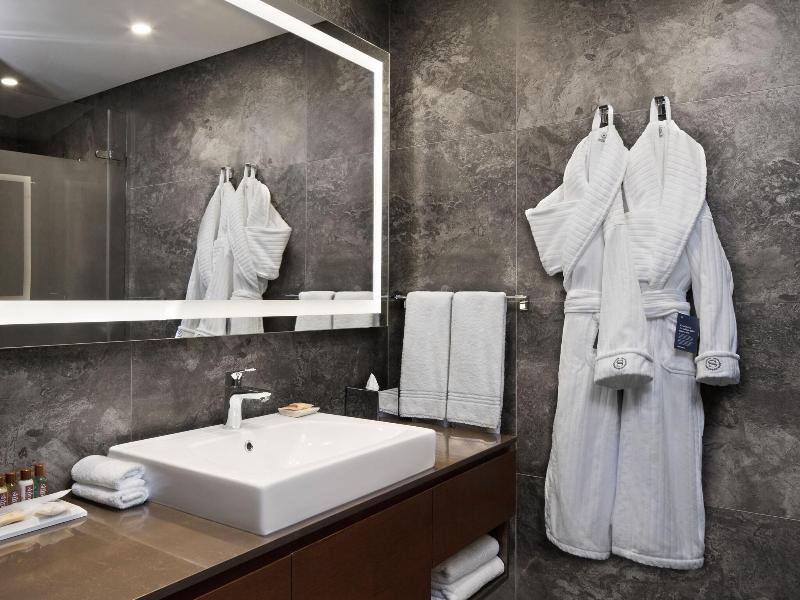 Sheraton Grand Istanbul Atasehir Hotel image