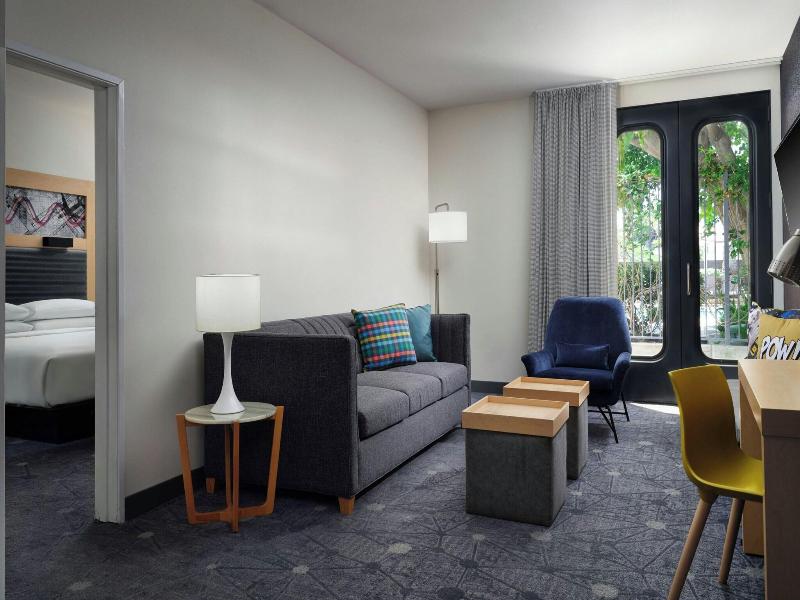 Aloft El Segundo - Los Angeles Airport image