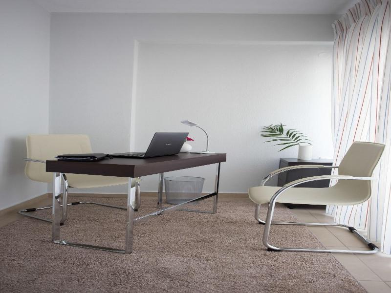 Polis Apartments