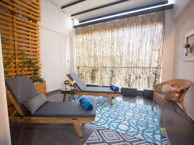 Polis Apartments