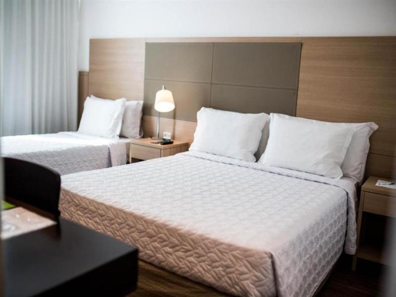 Americas Barra Hotel image