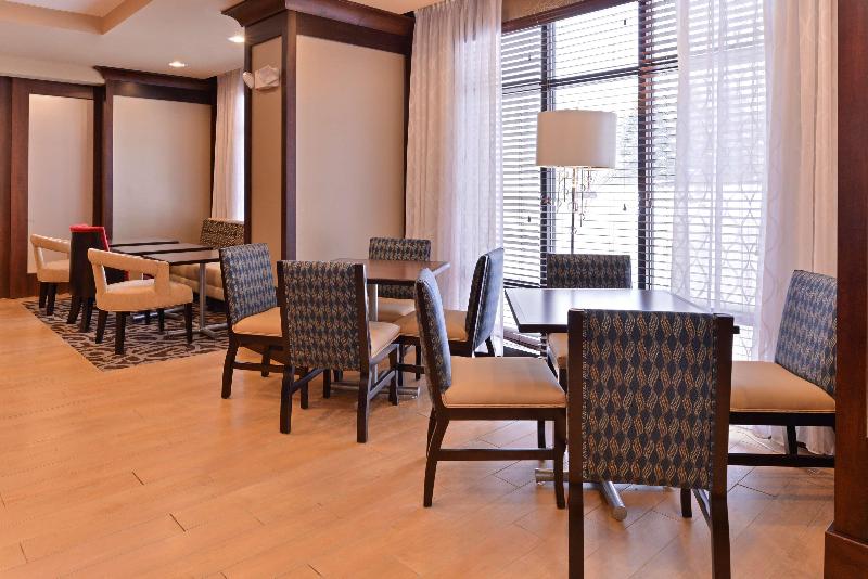 Hampton Inn Potsdam image