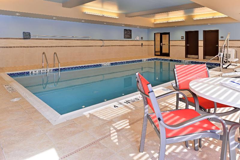 Hampton Inn Potsdam image