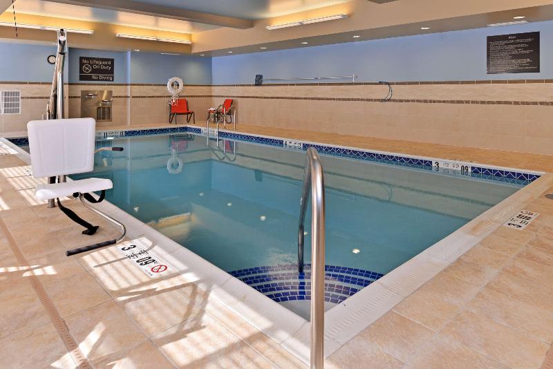 Hampton Inn Potsdam image
