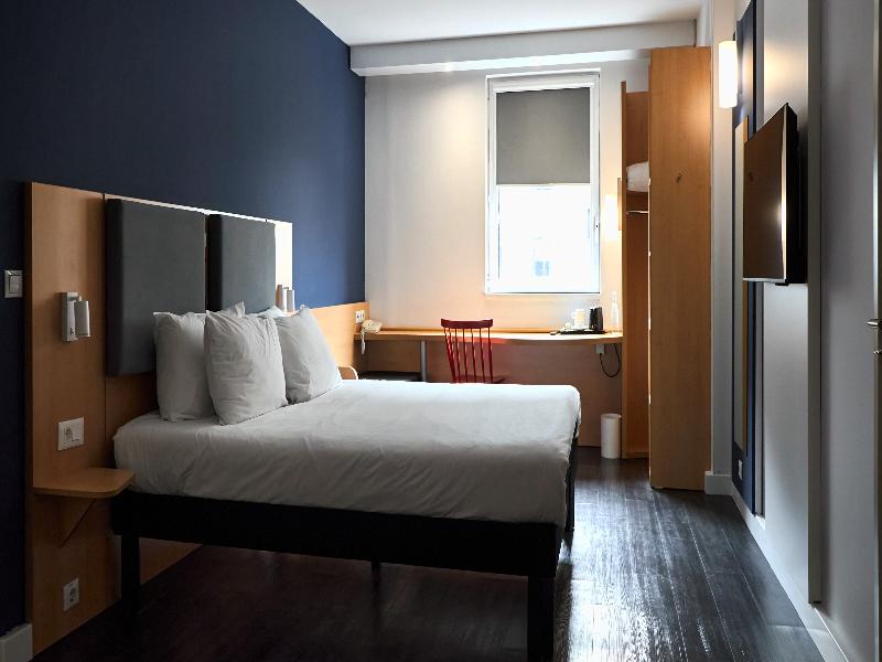 Holiday Inn Express Skopje City Centre by IHG image