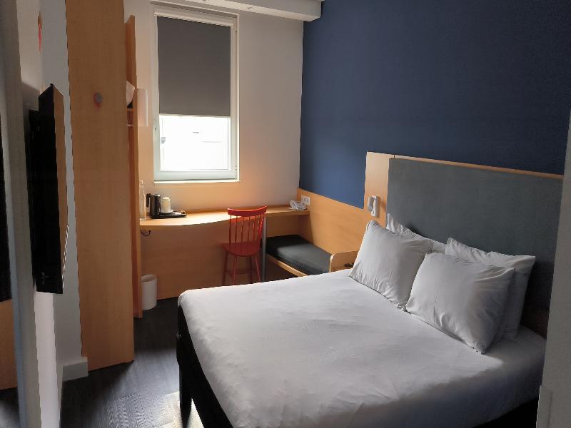 Holiday Inn Express Skopje City Centre by IHG image