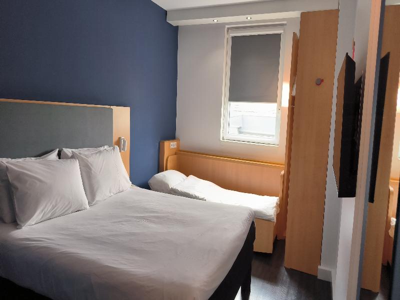 Holiday Inn Express Skopje City Centre by IHG image