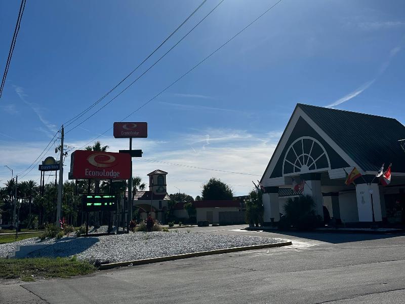 Econo Lodge Ormond Beach Area image
