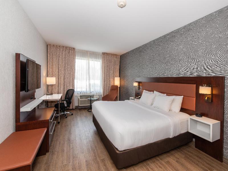 Quality Inn & Suites Val Dor image